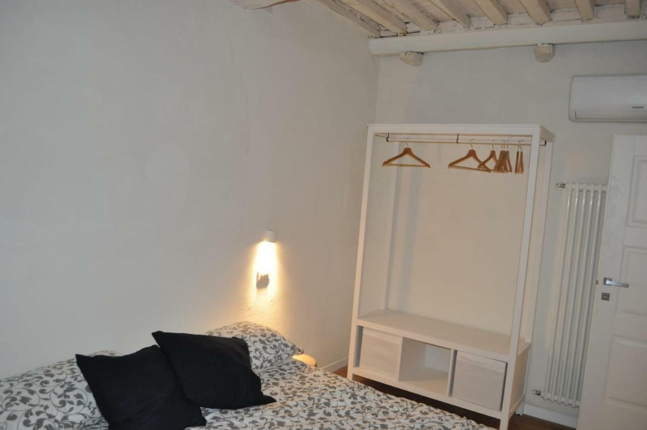 6 Via Della Rosa Apartment