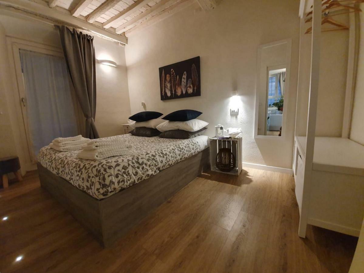 Apartment 6 Via Della Rosa Lucca